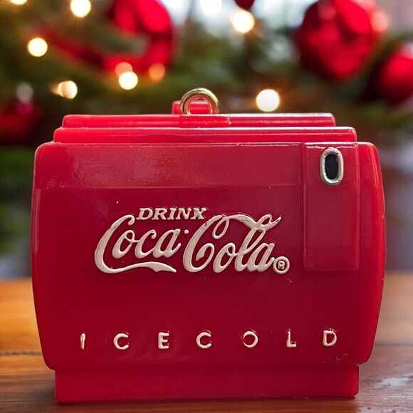 Enesco Coca Cola 1993 Cool Yule Pop Up Christmas Ornament Now You See It - Picture 3 of 5